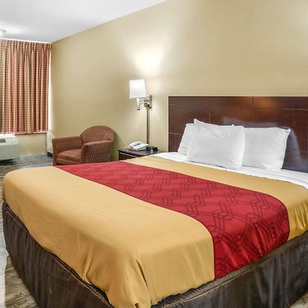 Econo Lodge Near Missouri University Of Science And Technology رولا المظهر الخارجي الصورة