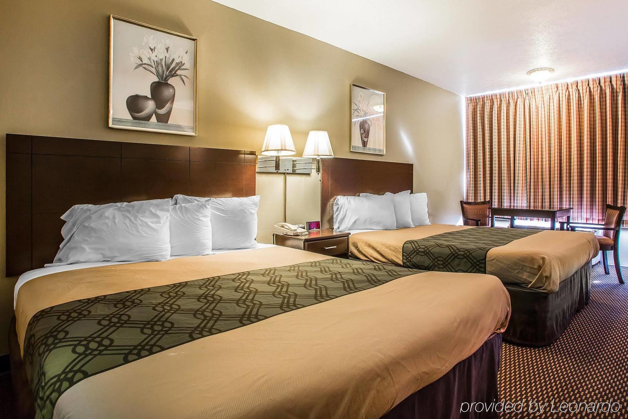 Econo Lodge Near Missouri University Of Science And Technology رولا المظهر الخارجي الصورة