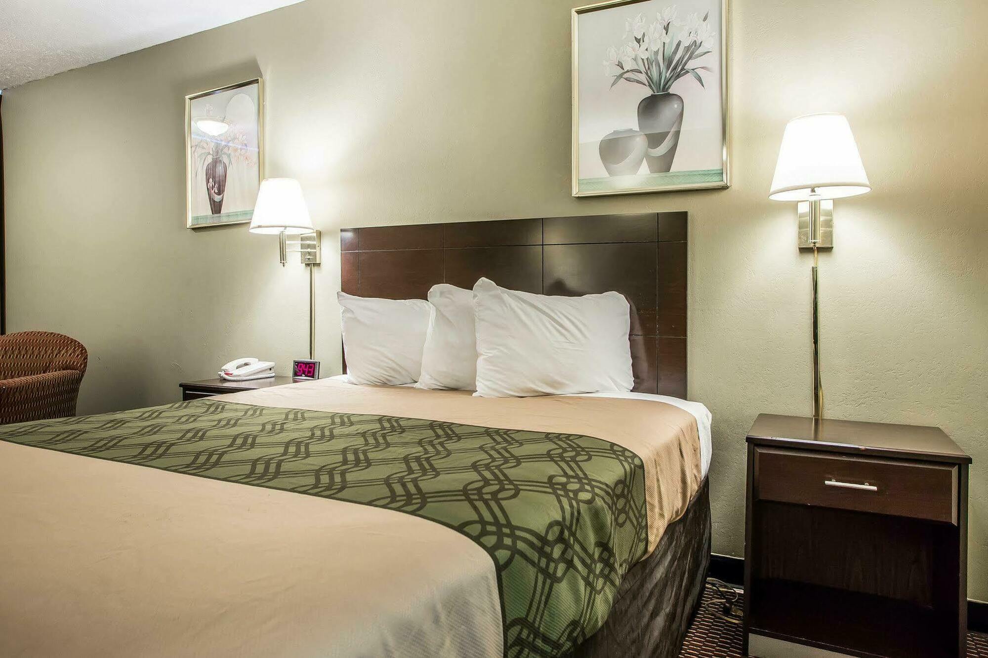 Econo Lodge Near Missouri University Of Science And Technology رولا المظهر الخارجي الصورة